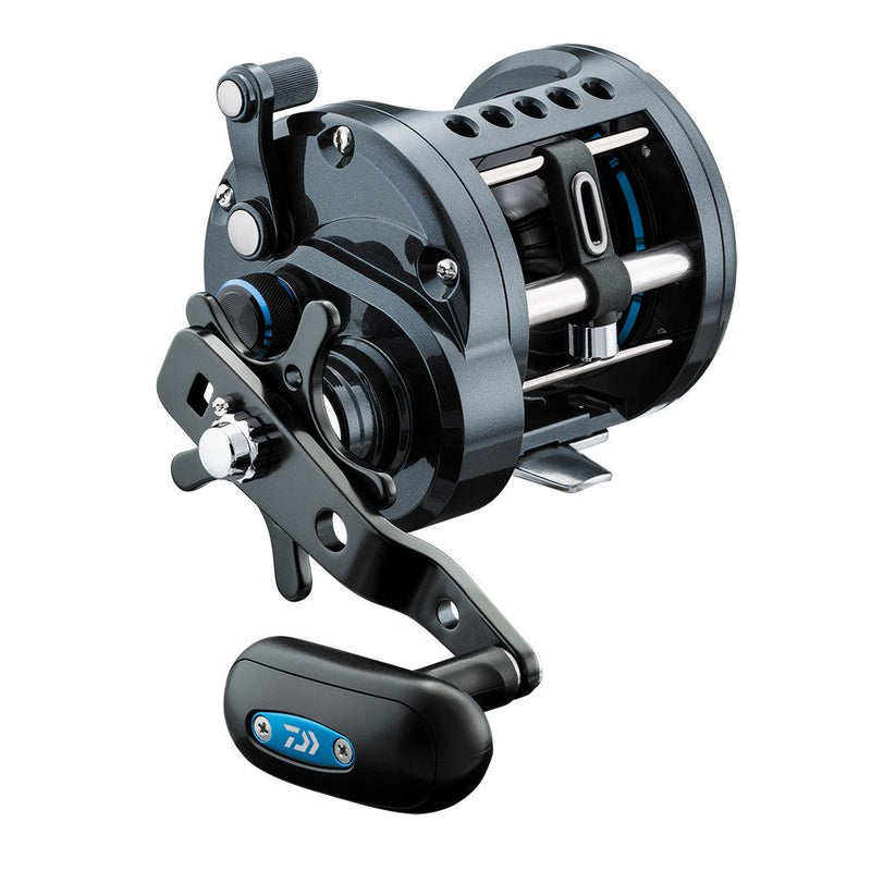 Daiwa STTLW40HB Saltist LW Levelwind Conventional Reel