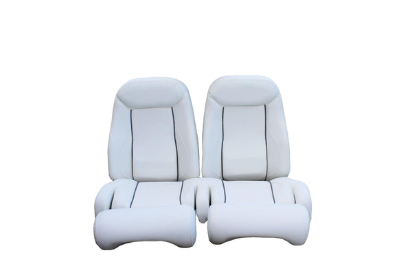 White Helm Chair with Grey Piping - Essenbay Marine